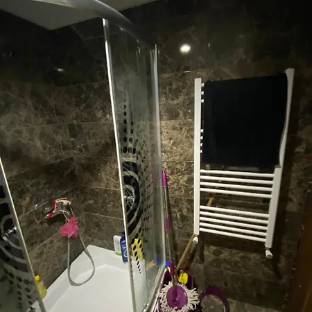 Appartement Merkezi Yeni Konut 1+1 Full Esyali Edirne