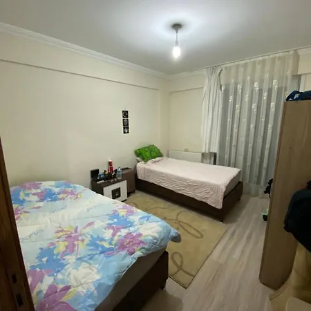 Merkezi Yeni Konut 1+1 Full Esyali Edirne